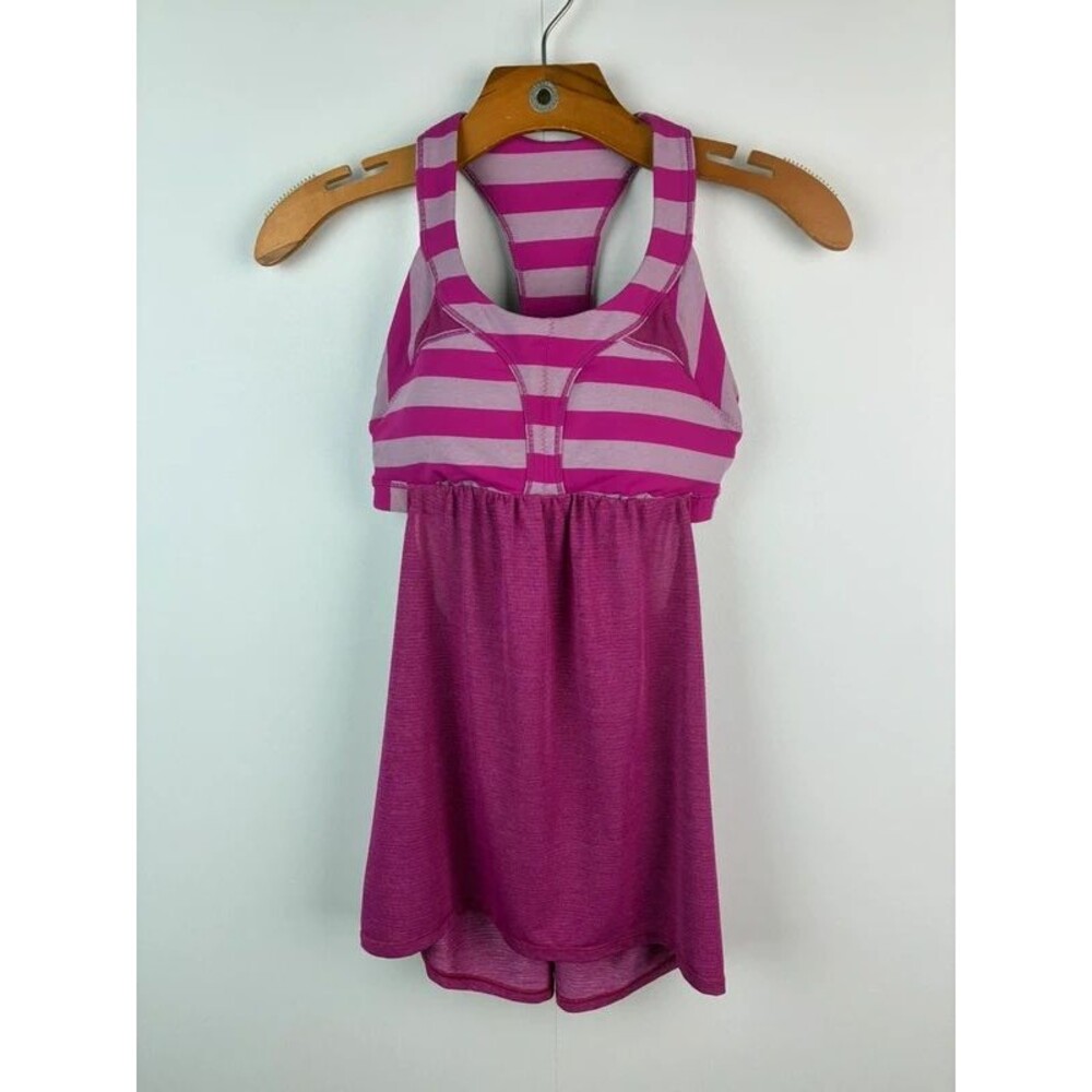 Lululemon Run Tank Built In Shelf Bra Stripe Racerback Top Women's Size 4 Yoga